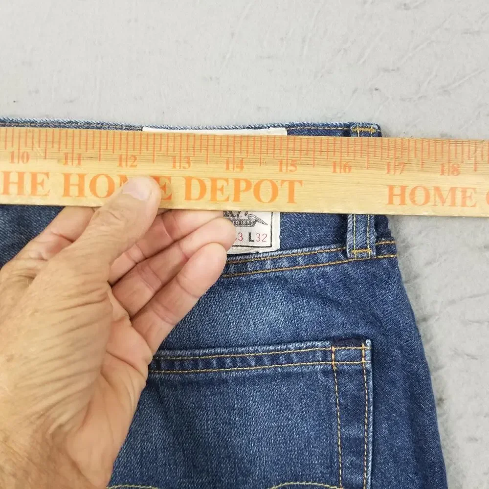 Levis 502 Jeans Mens 33x32 Blue Medium Wash Wellthread Tapered Leg Stretch Denim